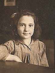 Row 1 Photo 1 from 1919 Ninth Street School 5th Grade Students Charleroi PA