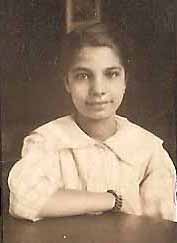 Row 1 Photo 4 from 1919 Ninth Street School 5th Grade Students Charleroi PA